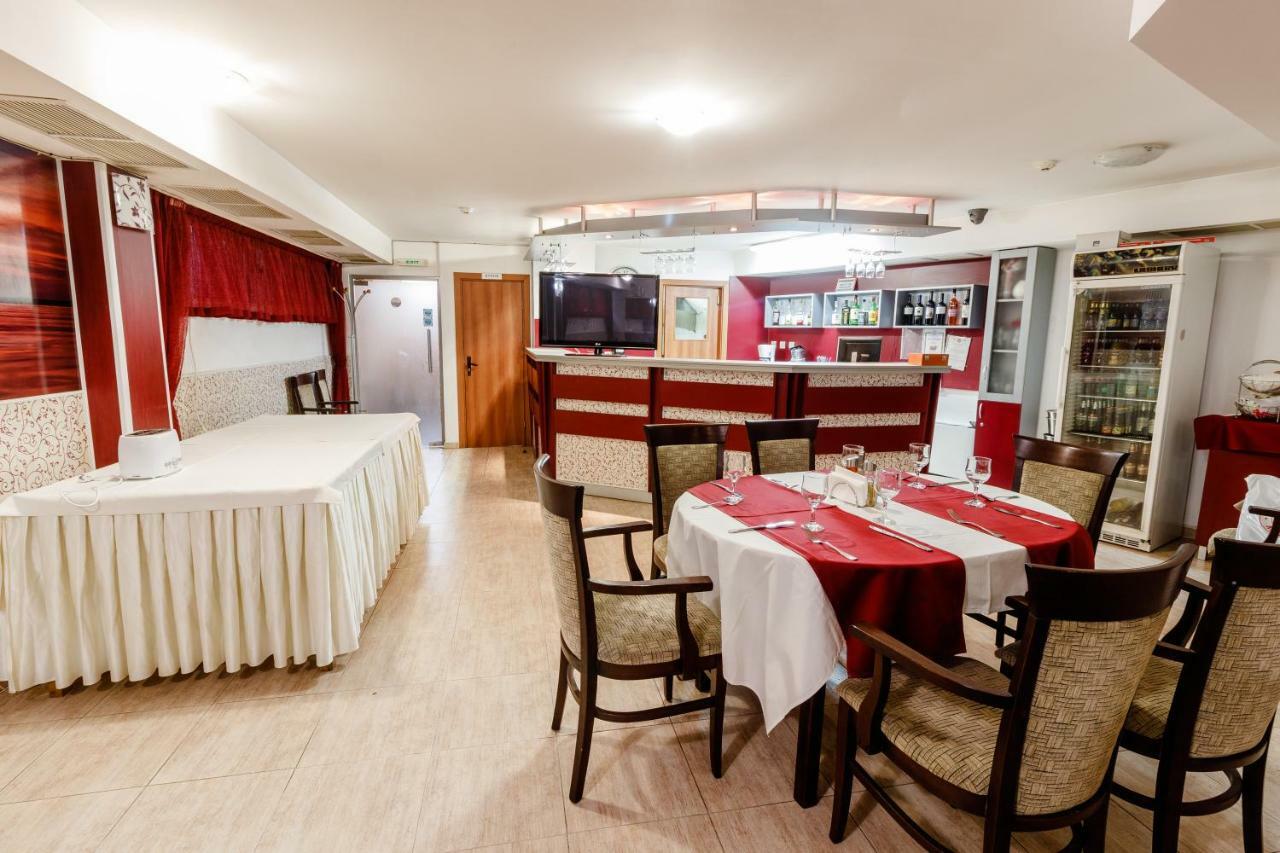 Hotel Vienna Silistra ภายนอก รูปภาพ